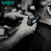 دستگاه اصلاح صورت و سر VGR V-987 با تیغه استیل